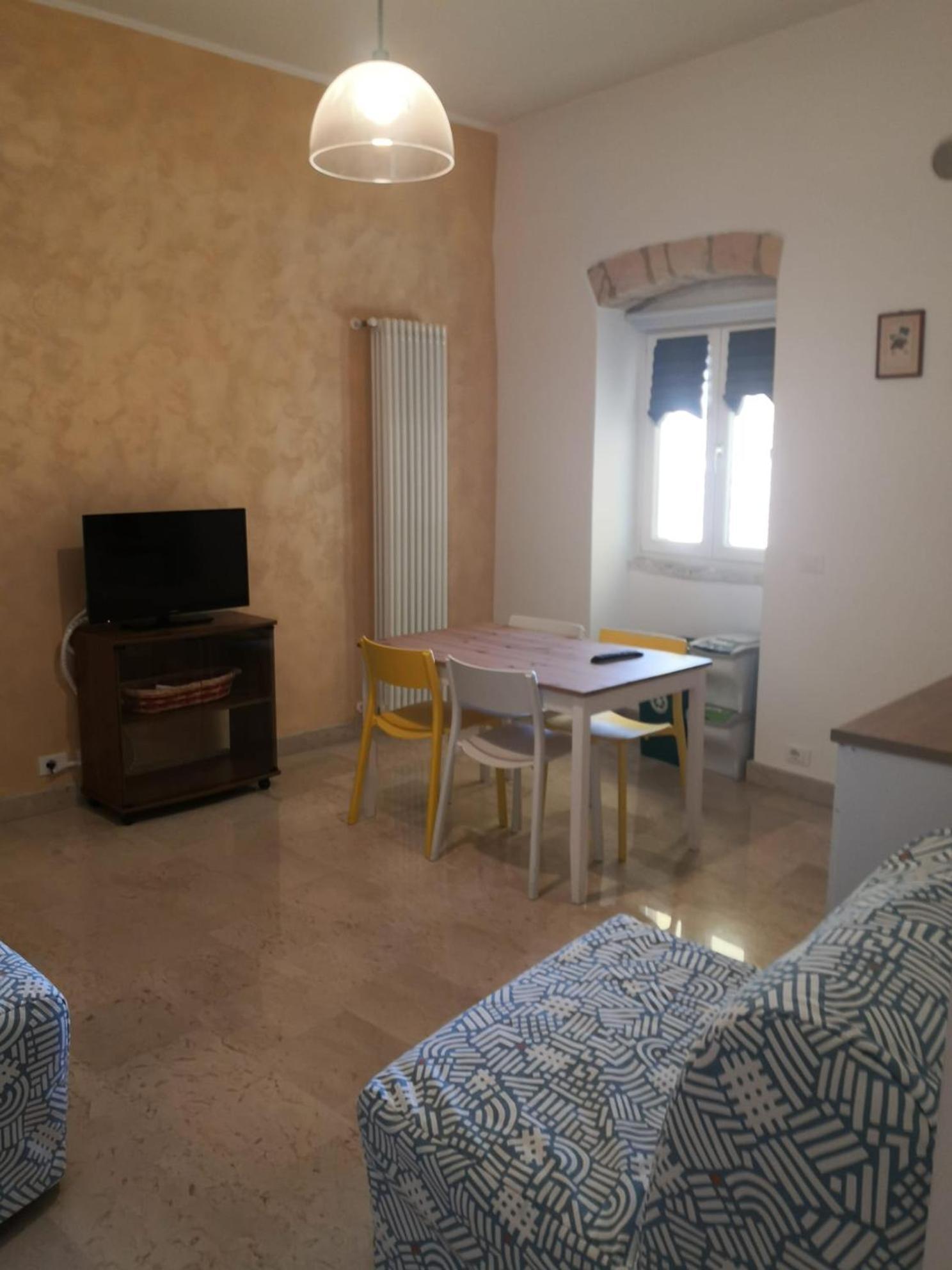 B&B Piazza Garibaldi Сантерамо-ин-Колле Экстерьер фото