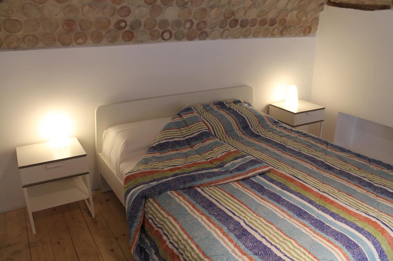 B&B Piazza Garibaldi Сантерамо-ин-Колле Экстерьер фото