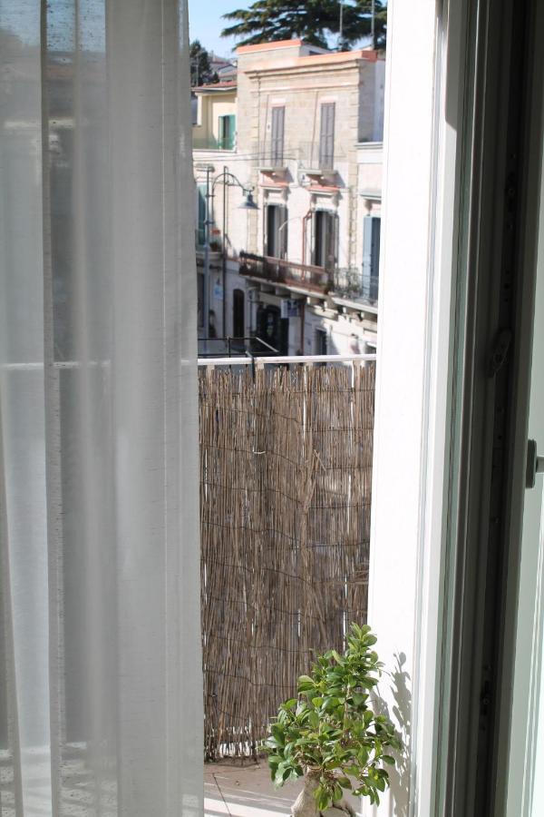 B&B Piazza Garibaldi Сантерамо-ин-Колле Экстерьер фото