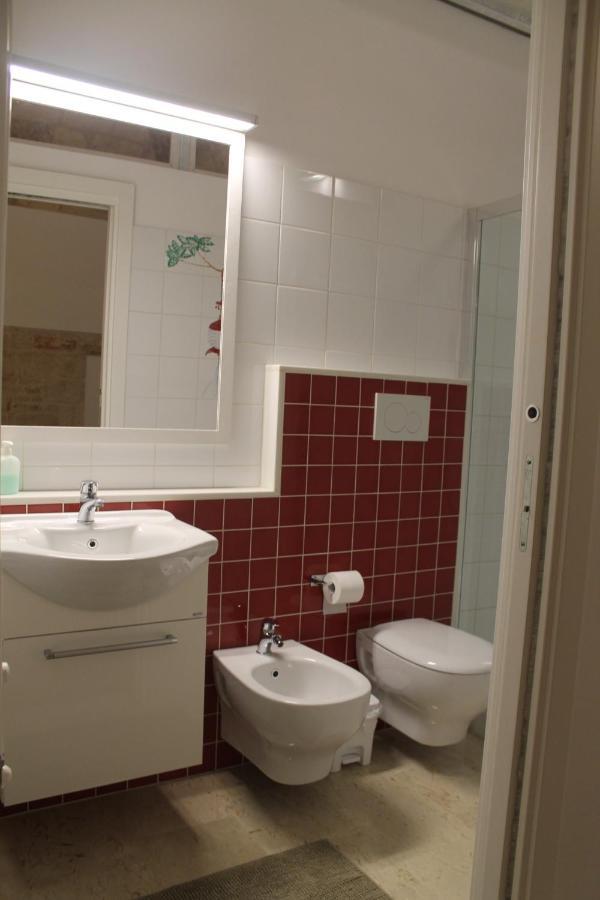 B&B Piazza Garibaldi Сантерамо-ин-Колле Экстерьер фото
