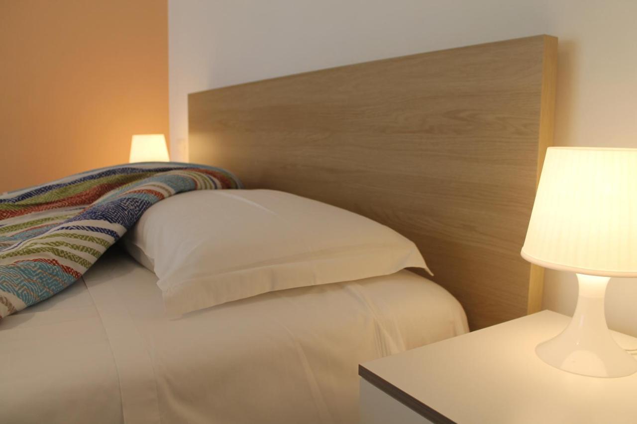 B&B Piazza Garibaldi Сантерамо-ин-Колле Экстерьер фото