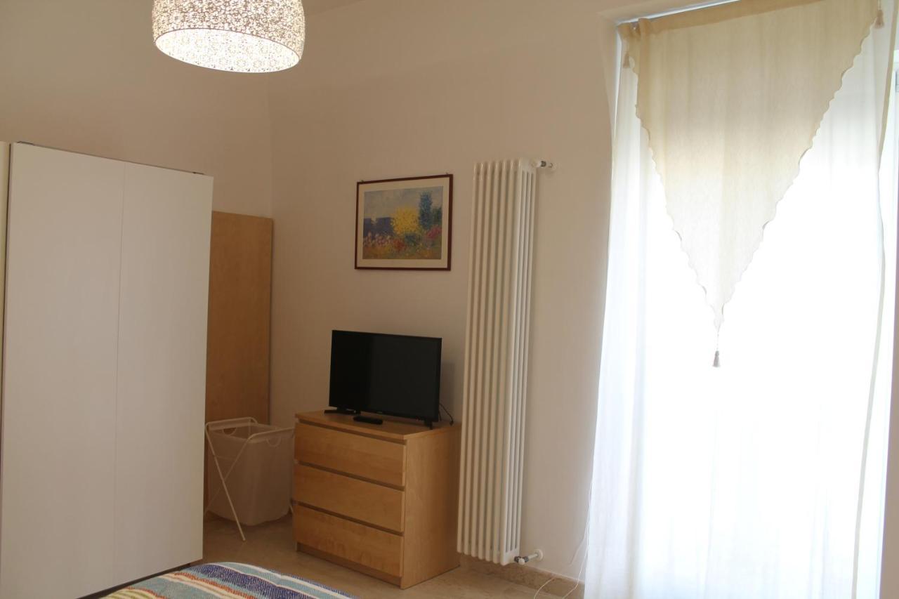 B&B Piazza Garibaldi Сантерамо-ин-Колле Экстерьер фото